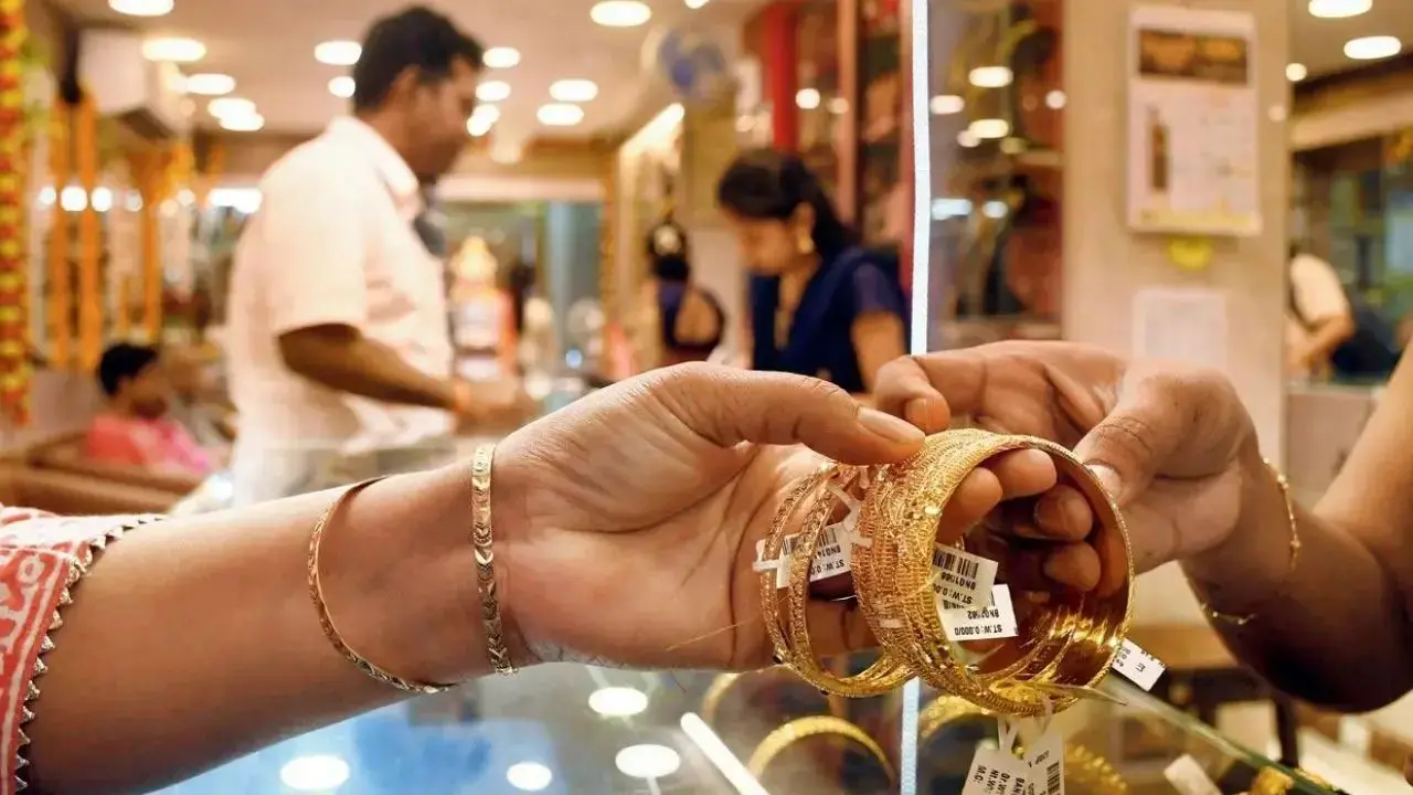 Gold and silver edge higher as investors await Fed policy cues